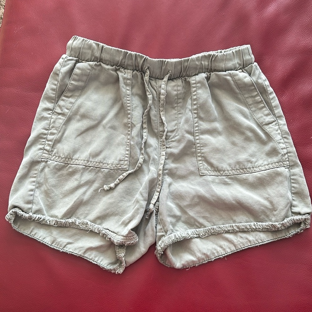 Cute Devoted Green Shorts